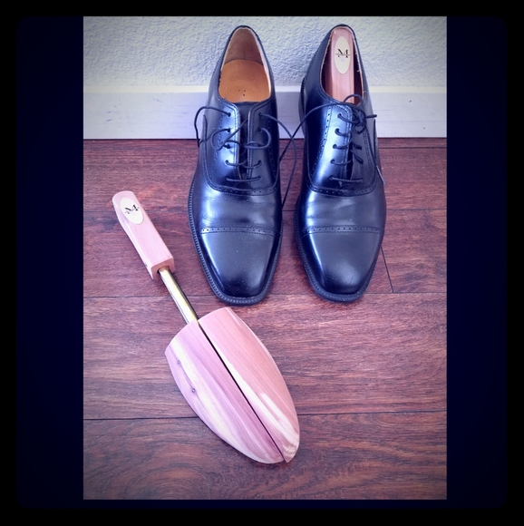 Rockport Men's Black Leather Cap Toe Oxfords - Picture 1 of 6